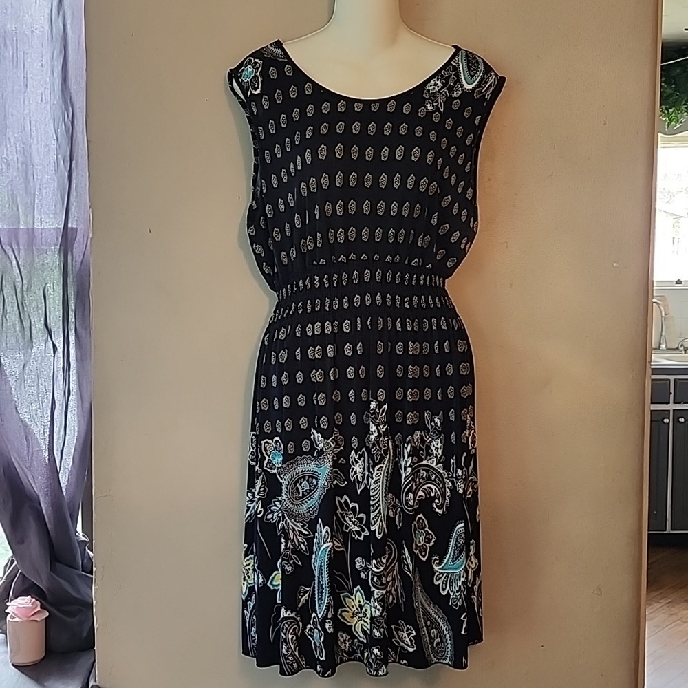 Sleeveless Navy Blue Patterned Women’s Dress Medium